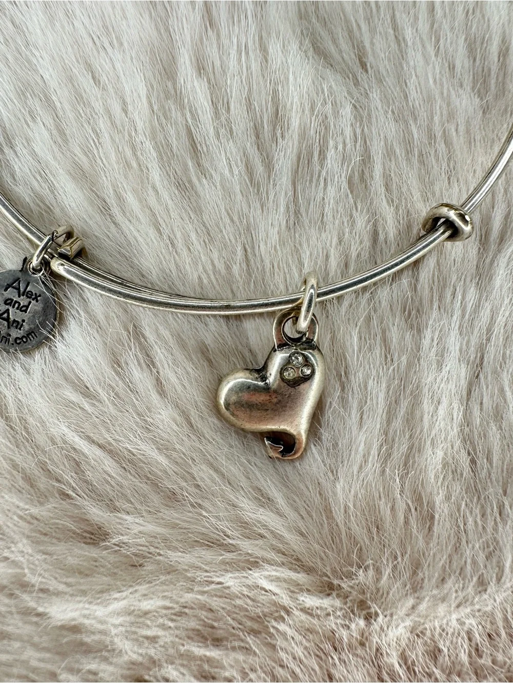 Alex & Ani Silver Heart 3 stud Charm  Bracelet - Picture 13 of 16